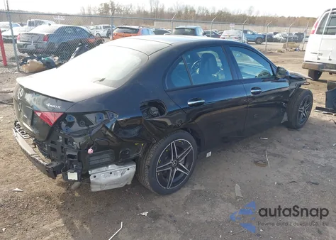 2022 Mercedes-Benz C 300 4Matic z USA, uszkodzony, nr VIN W1KAF4HB9NR048184